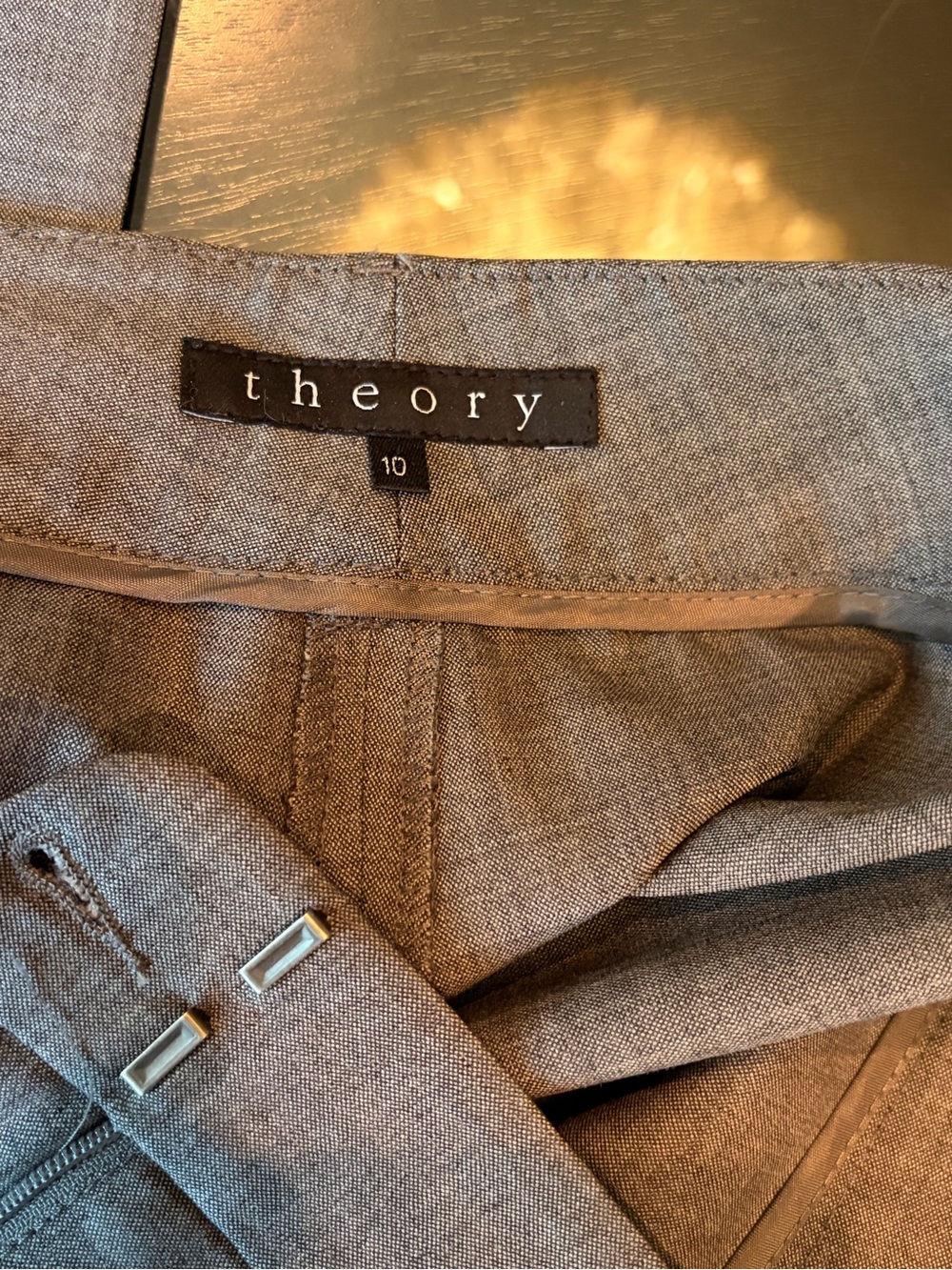 Theory Women’s Gray Slacks- Classic Style.